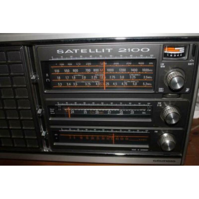 wereld ontvanger grundig Sattellit 2100