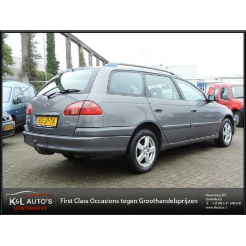Toyota Avensis Wagon 1.8-16V Linea Luna (bj 2002)