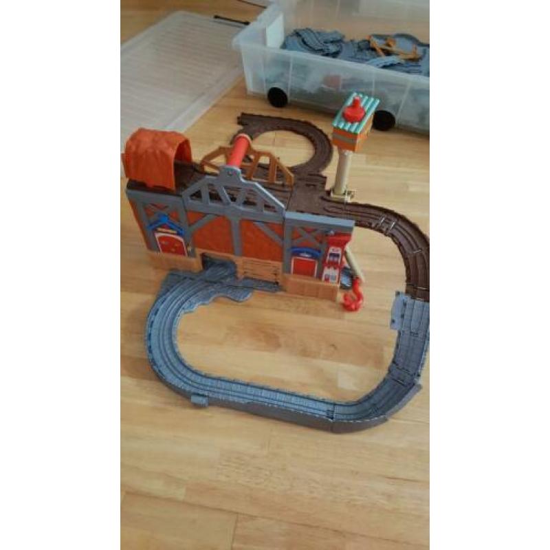 Thomas de trein uitgebreide speelset incl reisset