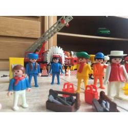 Playmobil, brandweerauto, zeemeermin, poppetjes etc.