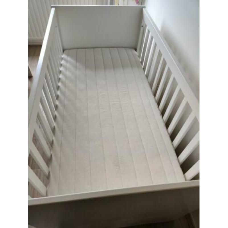 Baby/Toddler bed set