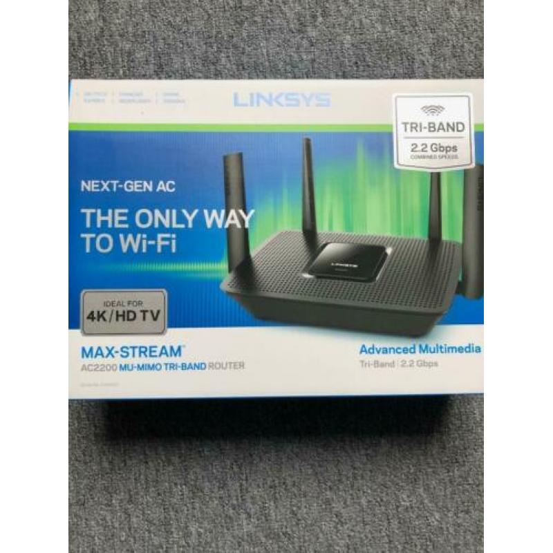 Linksys EA8300 Max-Stream AC2200 Tri-Band Wi-Fi Router