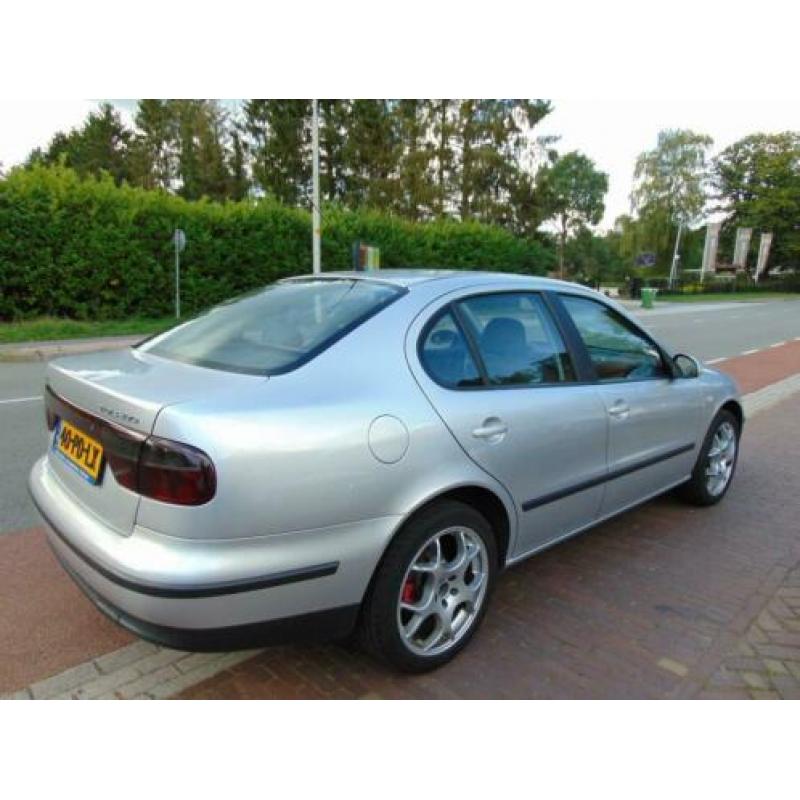 Seat Toledo 1.6-16V Spirit Airco / Elec.Pakket / Cruise / 17