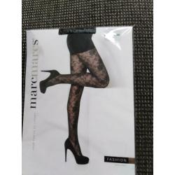 Nieuwe panty's maat M