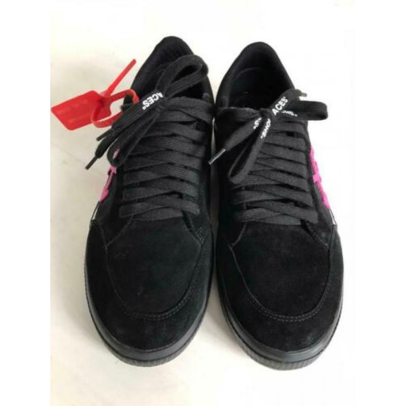 Off White sneaker