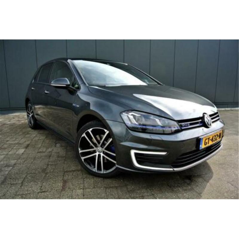 Volkswagen Golf 1.4 TSI GTE Panoramadak Leder Adaptieve Crui