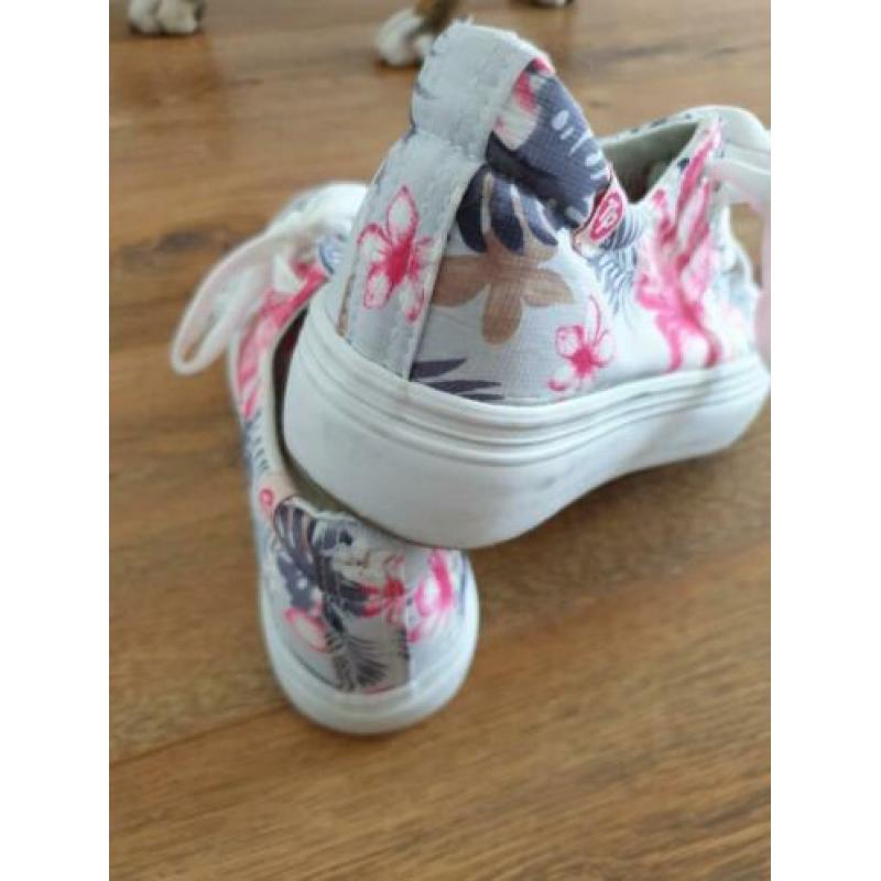 Leuke zomerse schoenen - 38