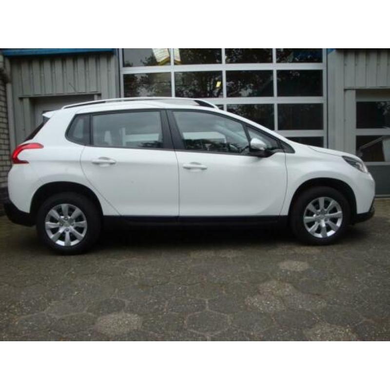 Peugeot 2008 1.2 PURETECH (bj 2015)