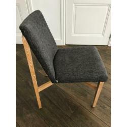 6 Simply Solid dining chairs