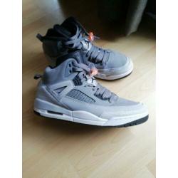 Nike air Jordan maat 45,5 zo goed als nieuw