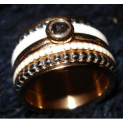 Te koop 18 delig ringenset van IXXXI