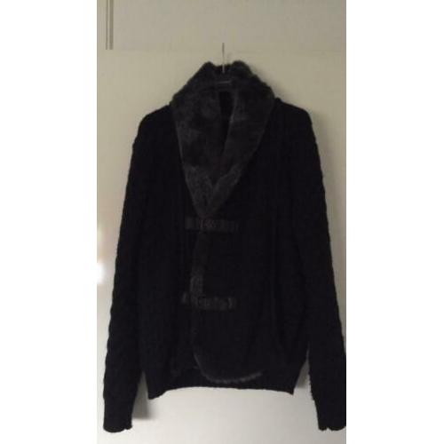 Mooi wollen vest met bontkraag