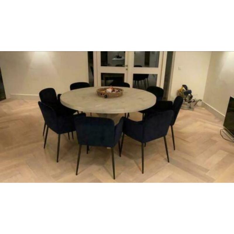 Ronde eettafel van verouderd steigerhout