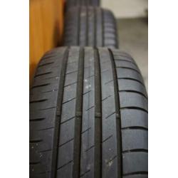 Lichtmetalen 16 inch velgen (origineel Audi) met zomerbanden