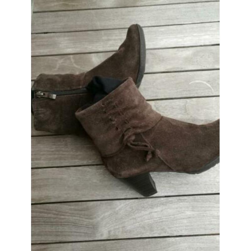 Caprice enkellaarsjes Mt 36