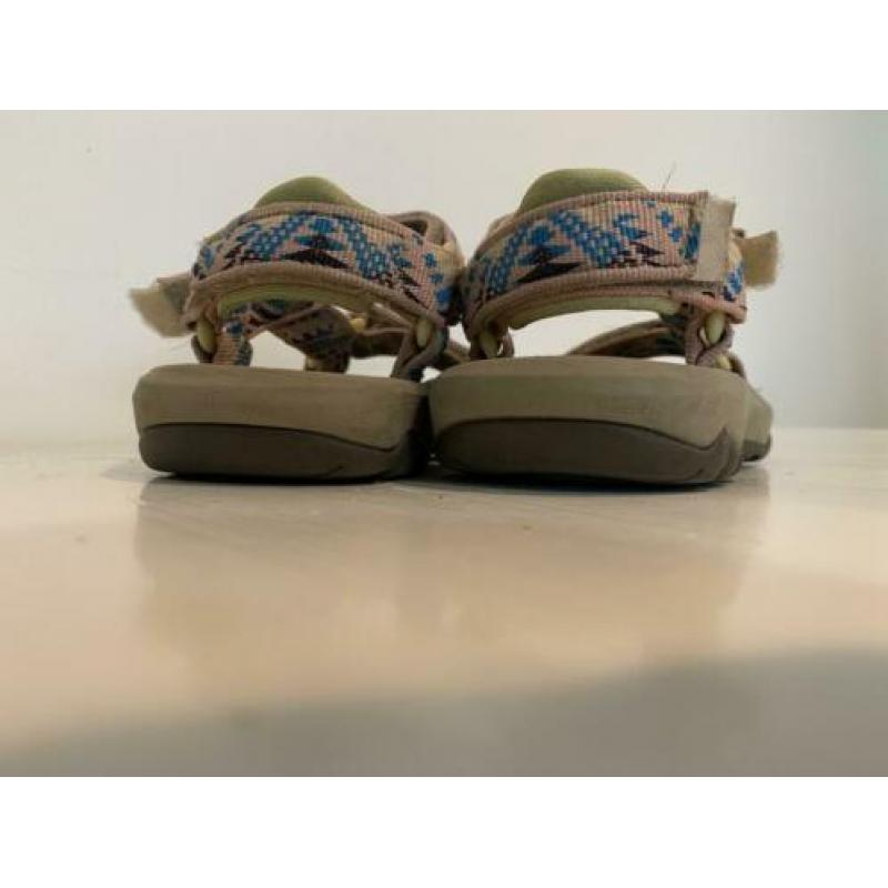 Teva’s maat 28/29