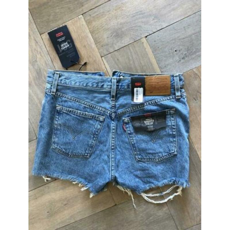 Korte jeans Levi’s mt 27 nieuw