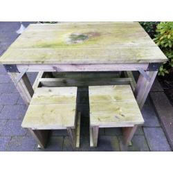 Tafel steigerhout Incl 2 krukjes