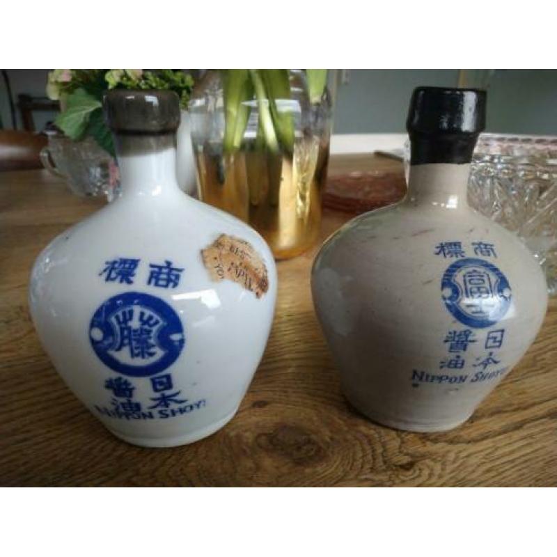 Twee Japanse sojakruikjes