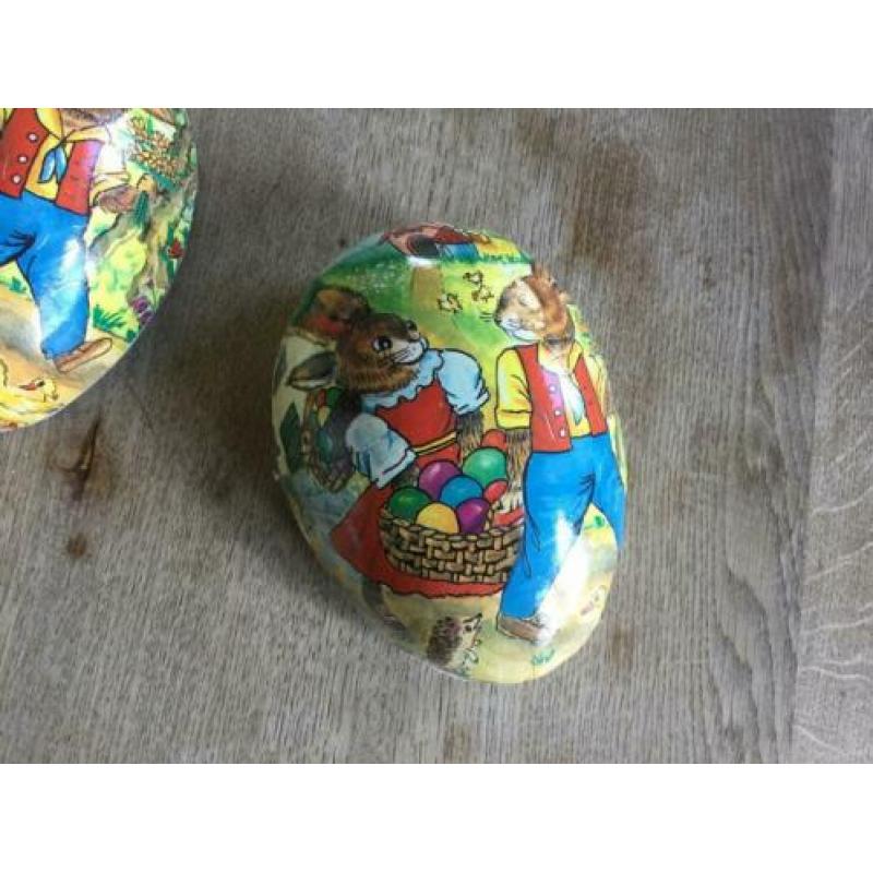 Brocante kartonnen paasei met decoratie paashaas