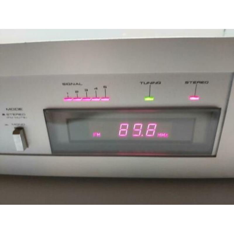 Akai tuner AT-K33