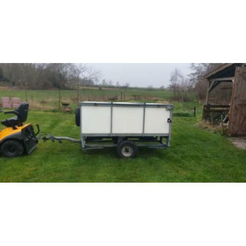 Kart aanhanger, dichte aanhanger