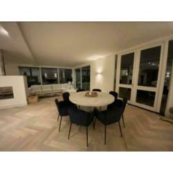 Ronde eettafel van verouderd steigerhout