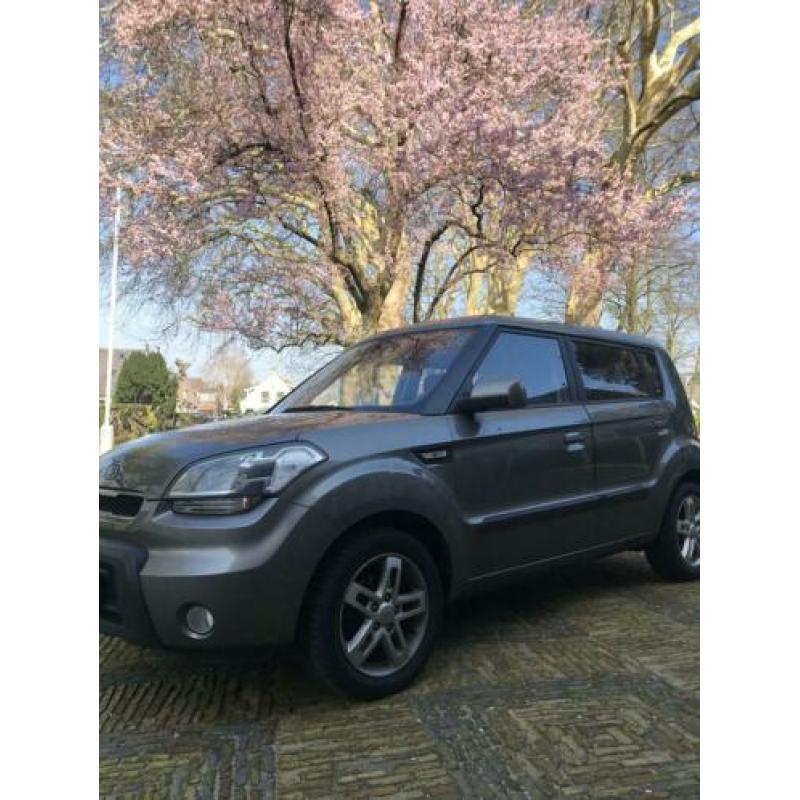 KIA Soul 1.6 2011 Grijs