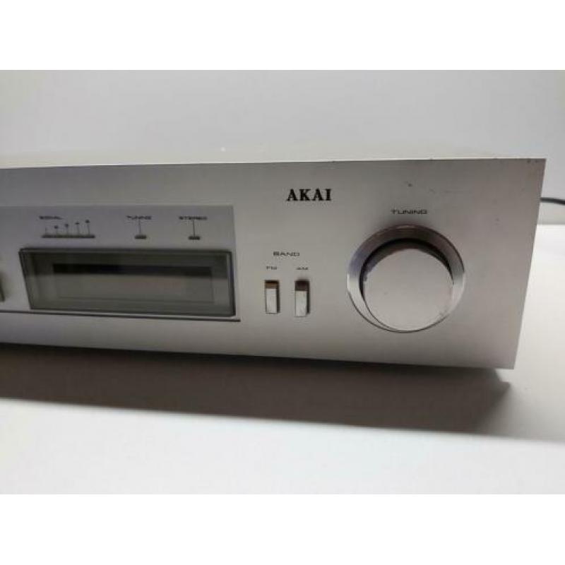 Akai tuner AT-K33