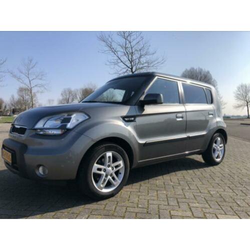 KIA Soul 1.6 2011 Grijs