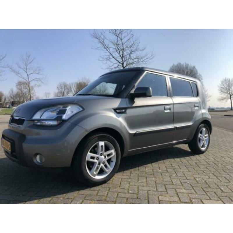 KIA Soul 1.6 2011 Grijs