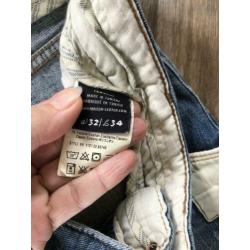 Maison & scotch boyfriend fit jeans. 32-34