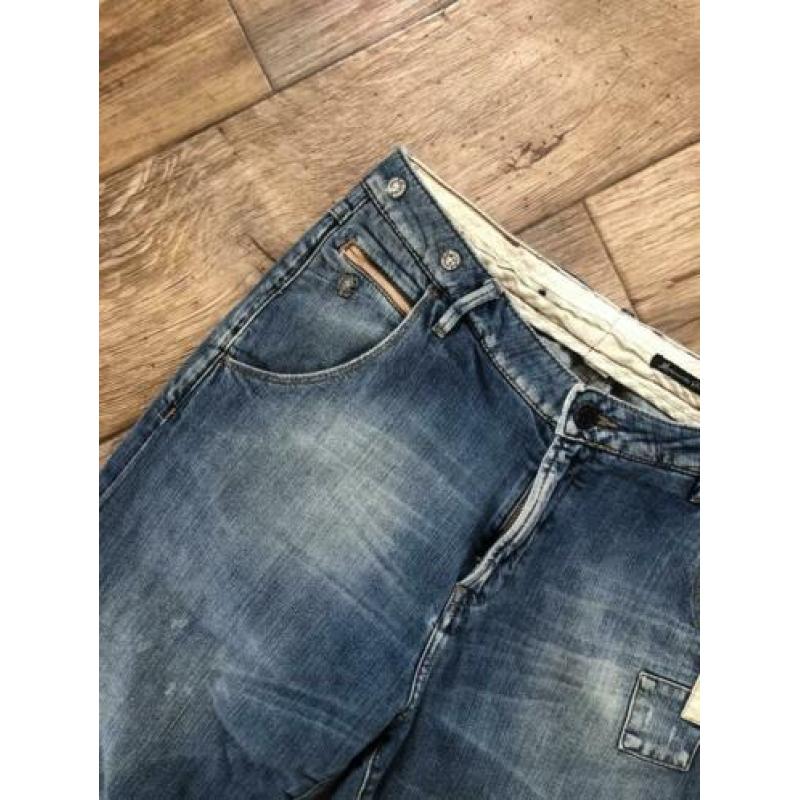 Maison & scotch boyfriend fit jeans. 32-34