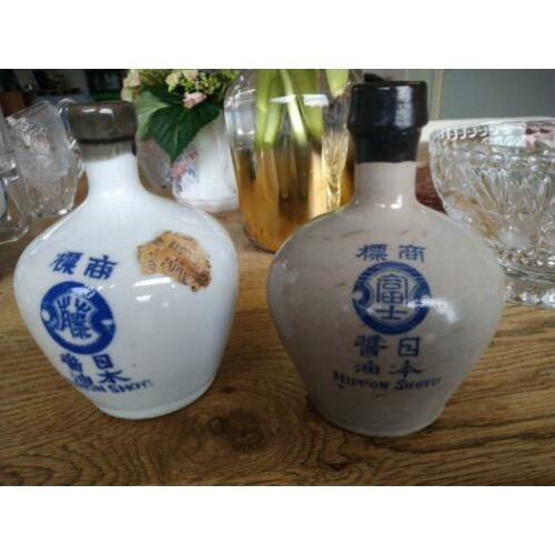 Twee Japanse sojakruikjes