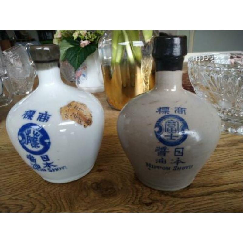 Twee Japanse sojakruikjes