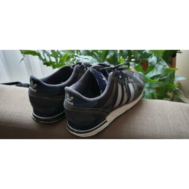 Adidas sneakers maat 42