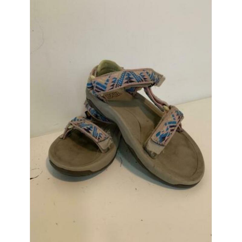 Teva’s maat 28/29