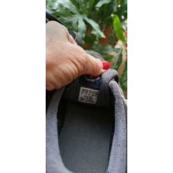 Adidas sneakers maat 42
