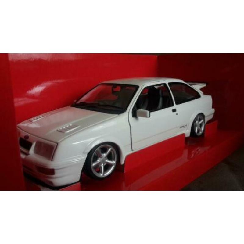 Snap On Minichamps Ford Sierra RS Cosworth 1/18 ( ZELDZAAM )