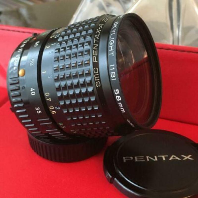 SMC Pentax-A zoom 35-70mm handzame lens in helder staat