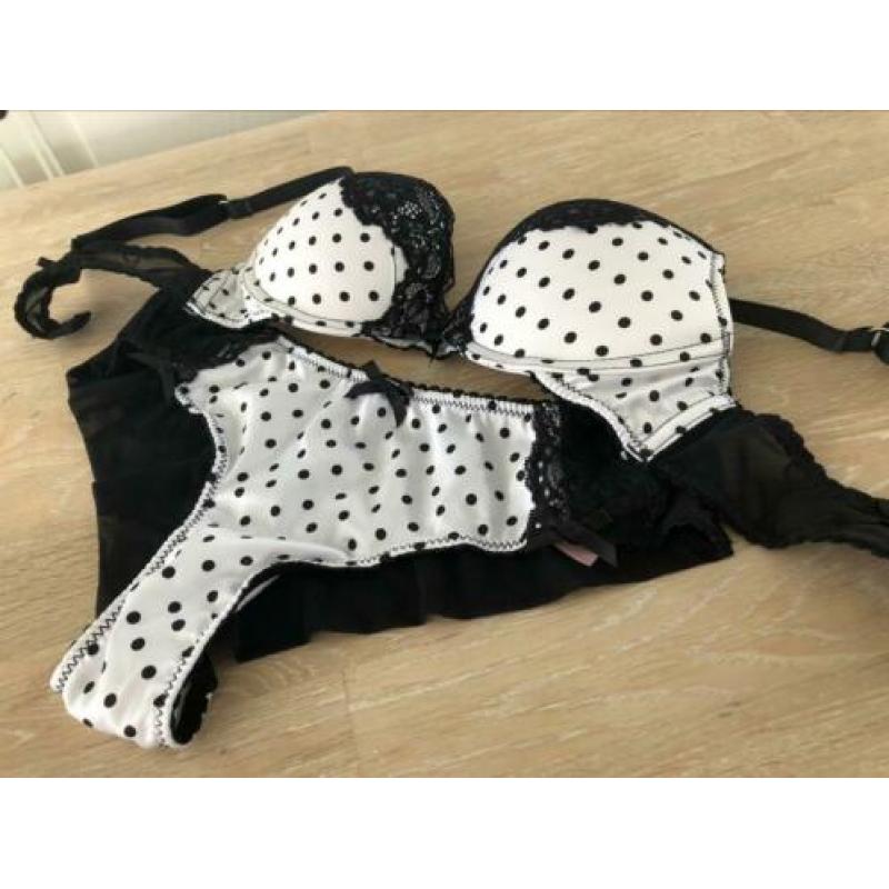 Hunkemoller Lingerieset Maximiser Push-Up BH 70A en S