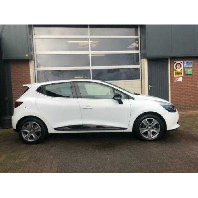 Renault Clio 0.9 TCe 5 DRS Night&Day NAVI/CRUISE *ALL-IN PRI