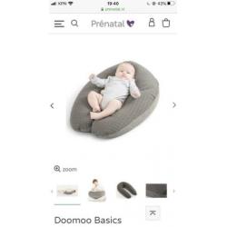 Doomoo Basics/Delta baby voedingskussen pompom grey