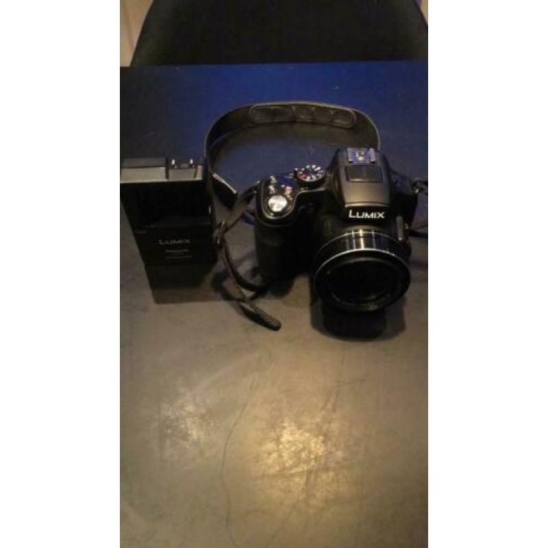 Lumix Panasonic DMC-FZ200 digitale video camera