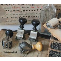brocante oude datum stempels / stempel 17,50 euro per stuk
