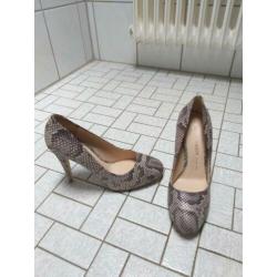 Peter kaiser pump leder mt 39 kastopruiming