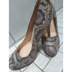 Peter kaiser pump leder mt 39 kastopruiming