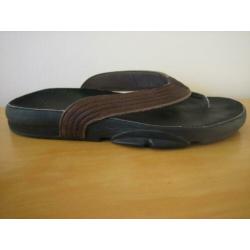 Comfortabele bruin leren teenslippers ADIDAS maat 9 snazzeys