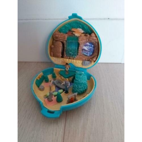 Disney Pocahontas vintage Polly Pocket (van Bluebird) 1995