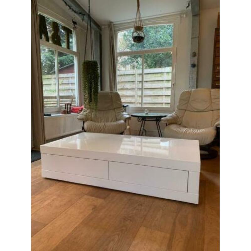 Salontafel hooglans wit design 150x80x35 (Goosens)